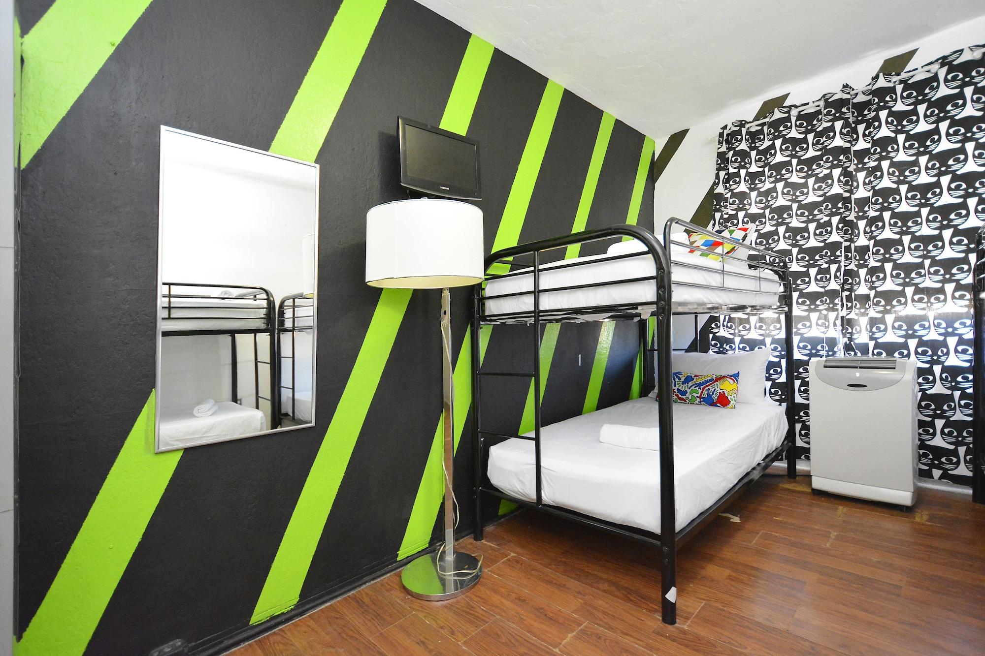 Albergue South And